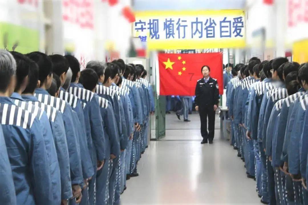 逃出小村落